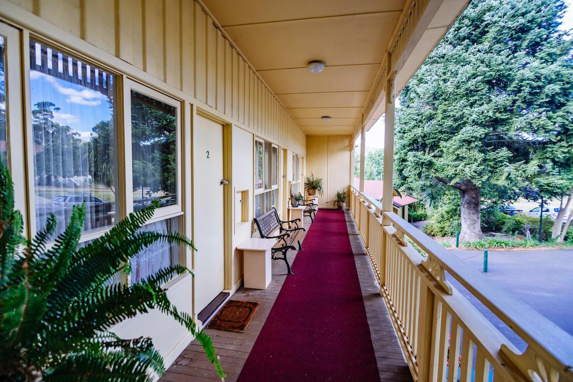 Warburton Lodge Buitenkant foto